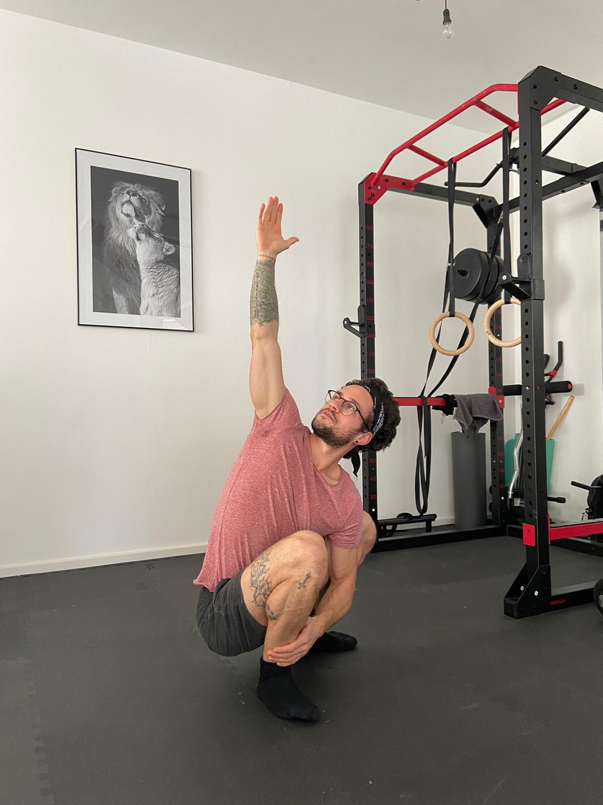 L-Sit: 5 wichtige Vorübungen für den L-Sit - LuCalisthenics